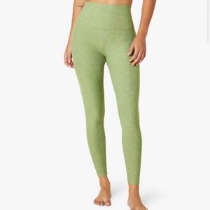 Beyond Yoga | Medium light green space dye leggings